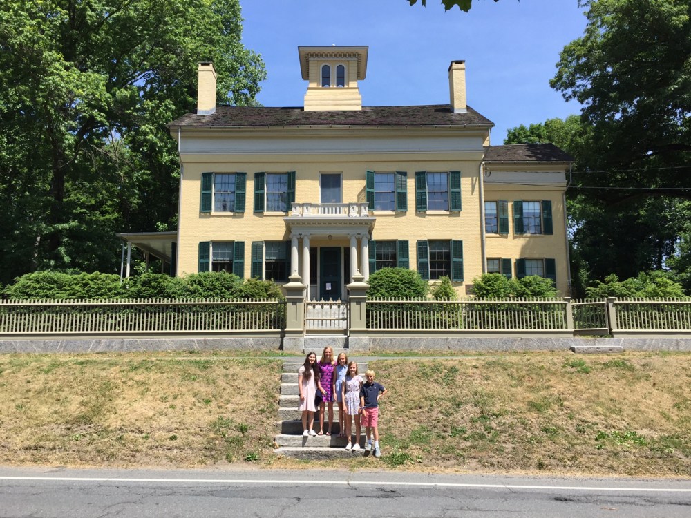 emilydickinsonhouse.jpeg